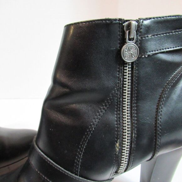 Simply Vera Boots 9.5 M Black Jaeger Buckle Ankle Bootie Faux Leather High Heel - Picture 10 of 15